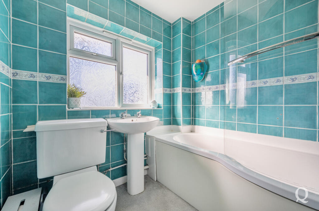 8dc8c216-708a-411...