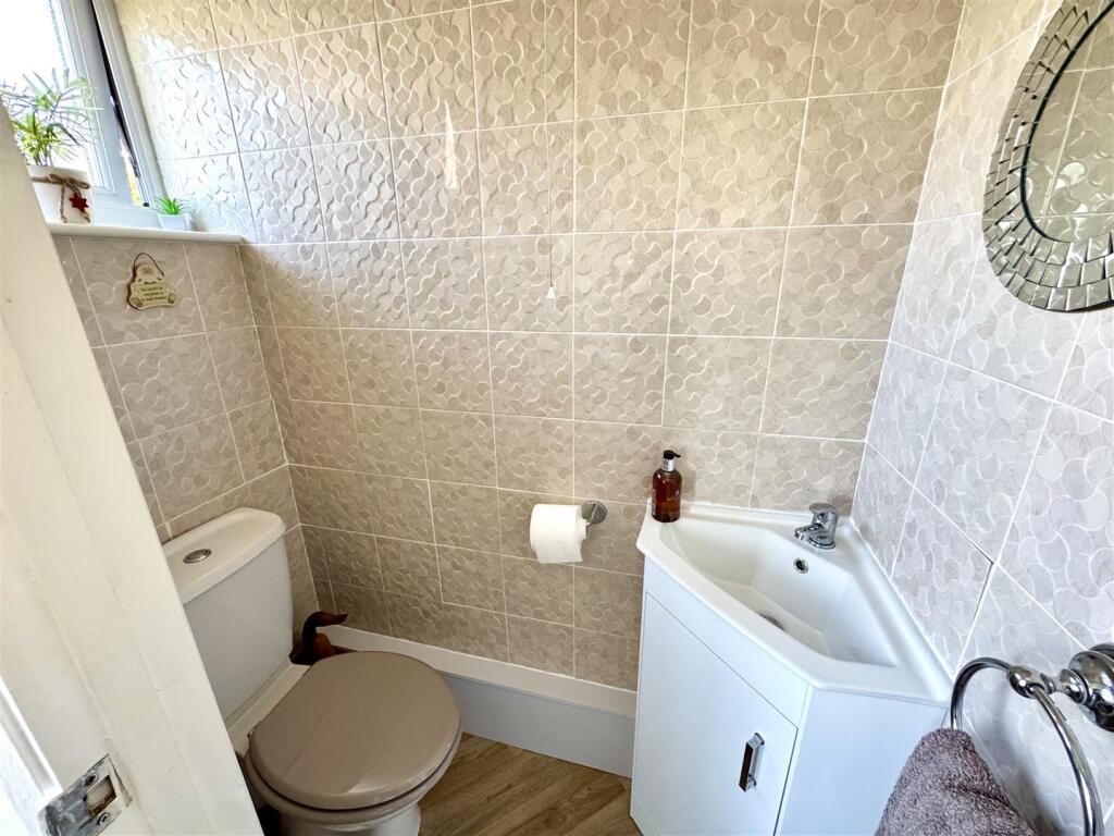 CLOAKROOM/WC