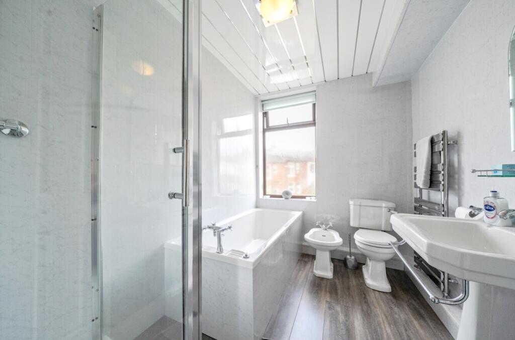 Bathroom With Seperate Shower 