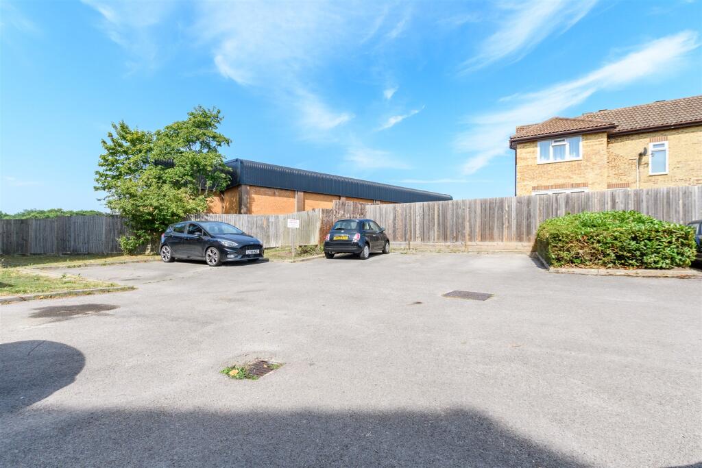 Driveway/Parking