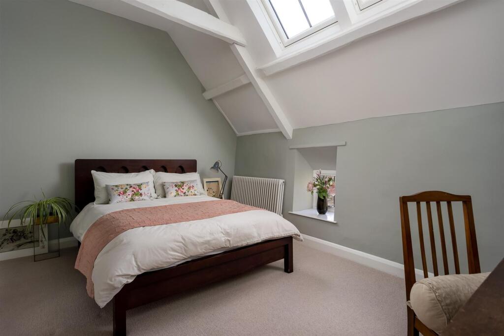 59 - Dowmans Farmhouse - GL53 9QY - Web.jpg