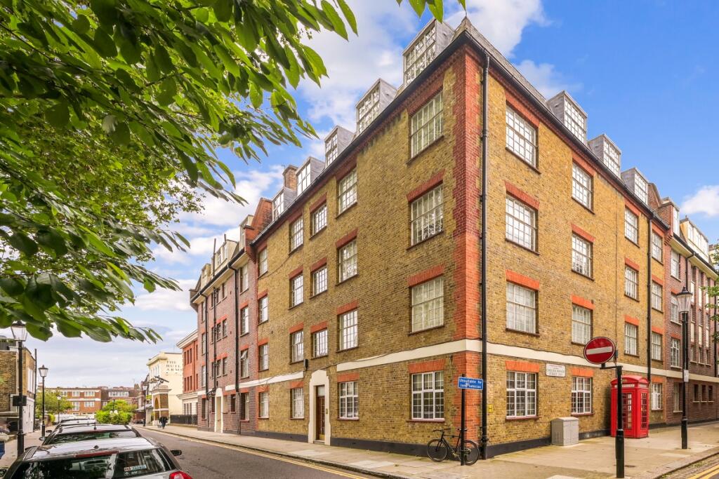 Britten House (1)