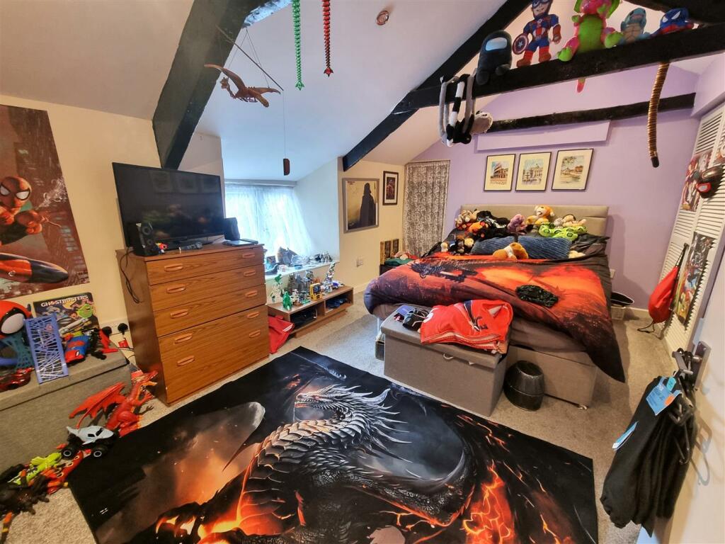 Bedroom 2.jpg