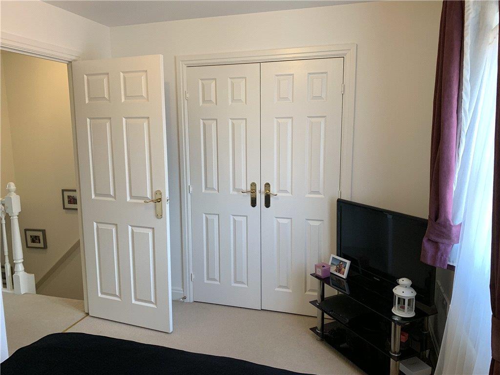Bedroom Aspect 2