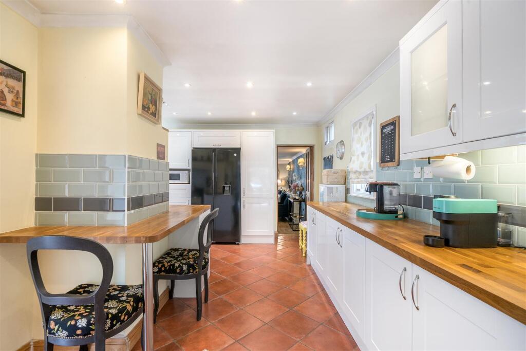 Kitchen/Breakfast Room