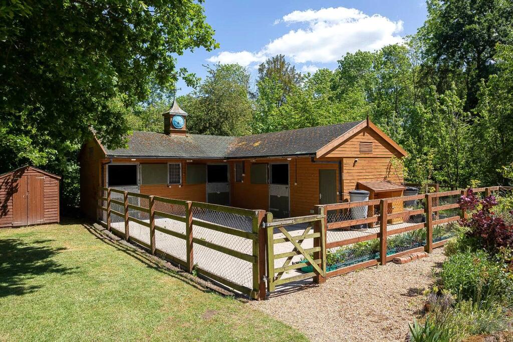 Stables/Gym/Storage