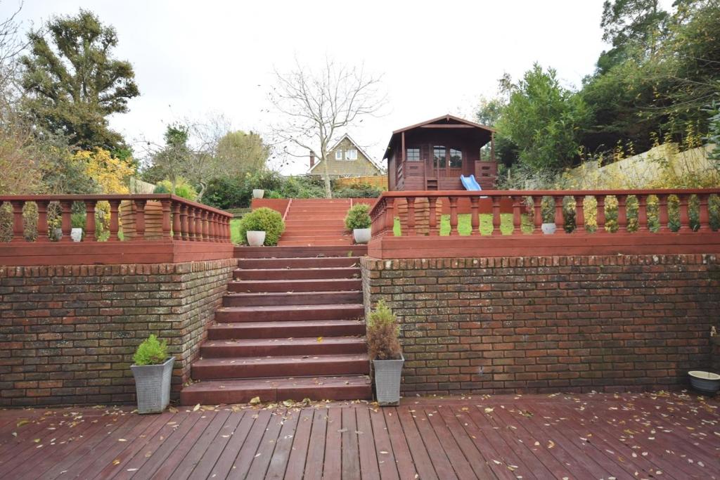 GARDEN: