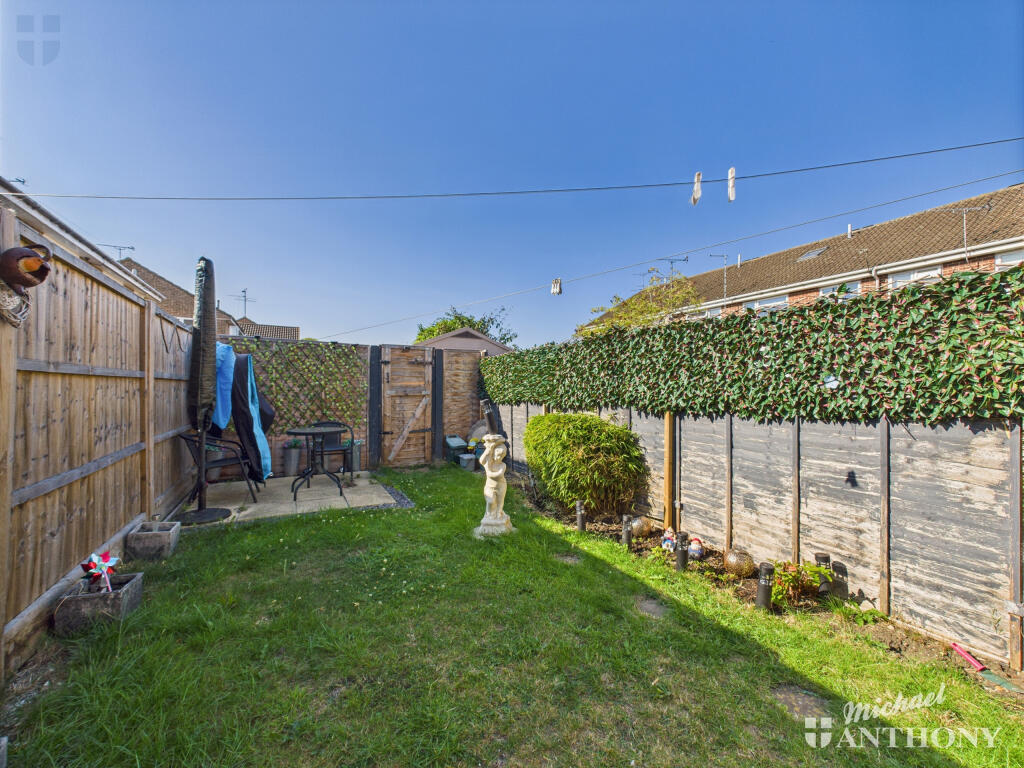 CAM03852G0-PR0382-STILL014