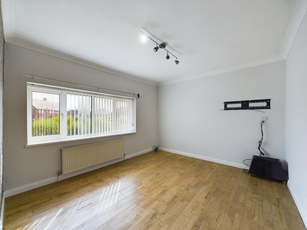 CAM02060G0-PR0167...