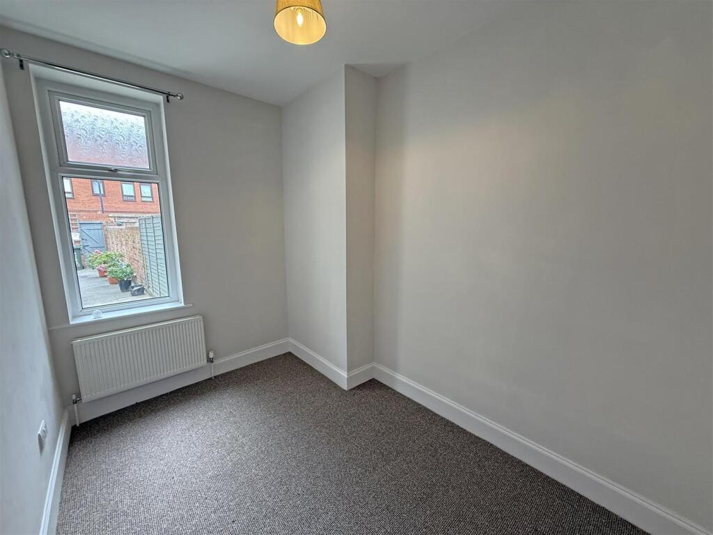 Bedroom 2.jpg
