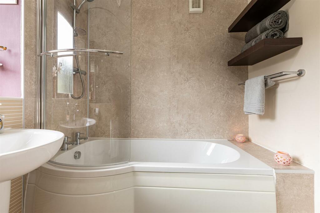 11 Killie Court Tweedbank 37.JPG