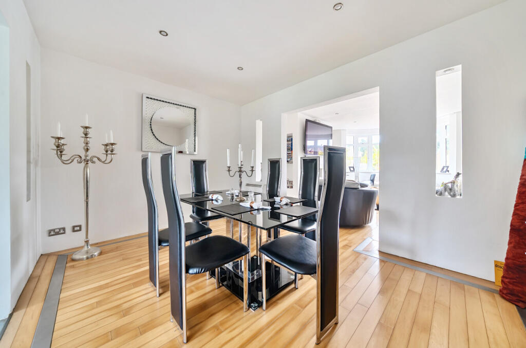 1303218-17-684b09...