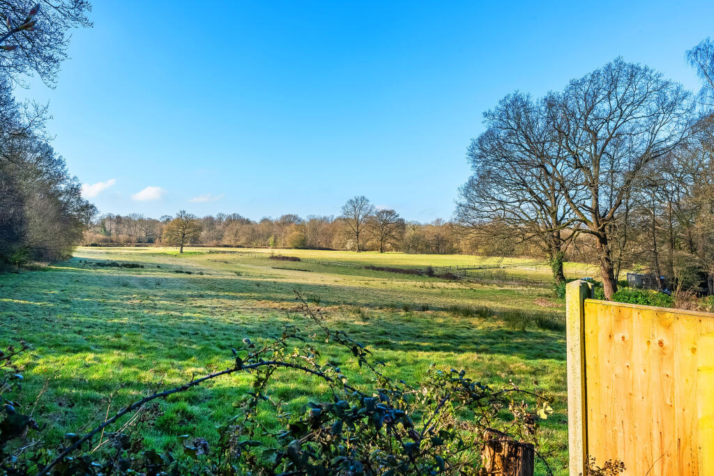 6-Starborough-Cottages-4