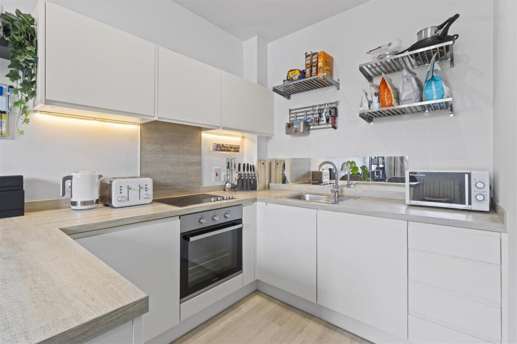 kitchen #3.jpg