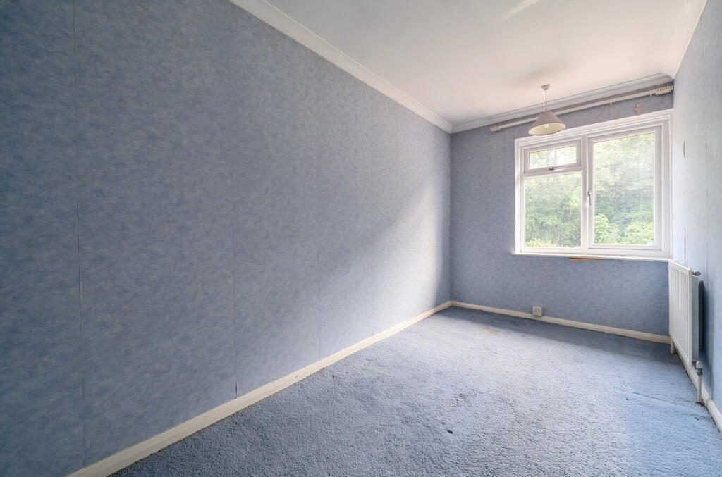 1304803-9-6848117...