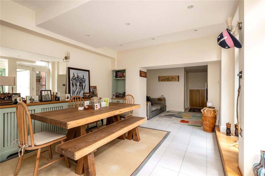 Dining Area 2