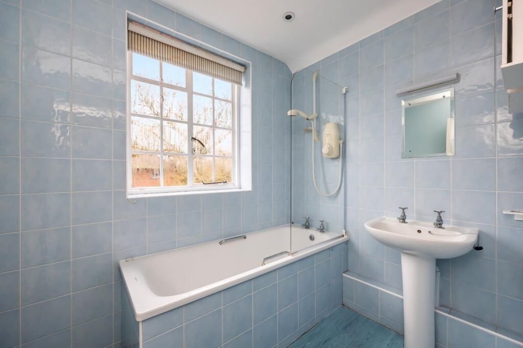 First Floor Bathroom