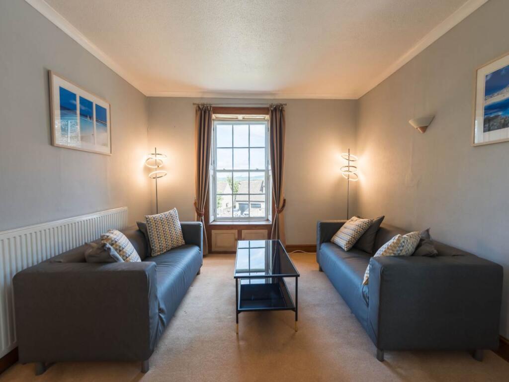 Lounge 1