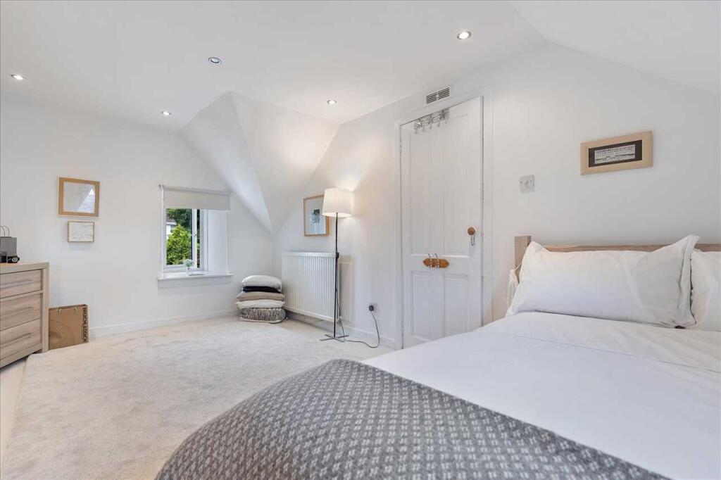Bedroom One (3)