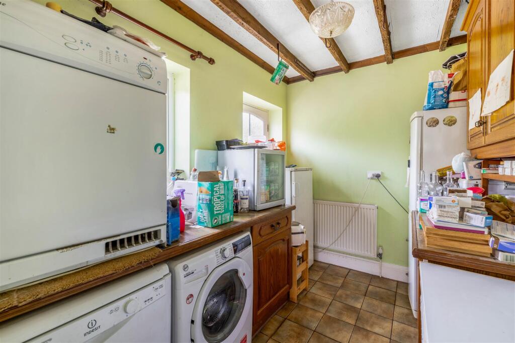 Chestnut Lodge (Gipsey Bridge)-32.jpg