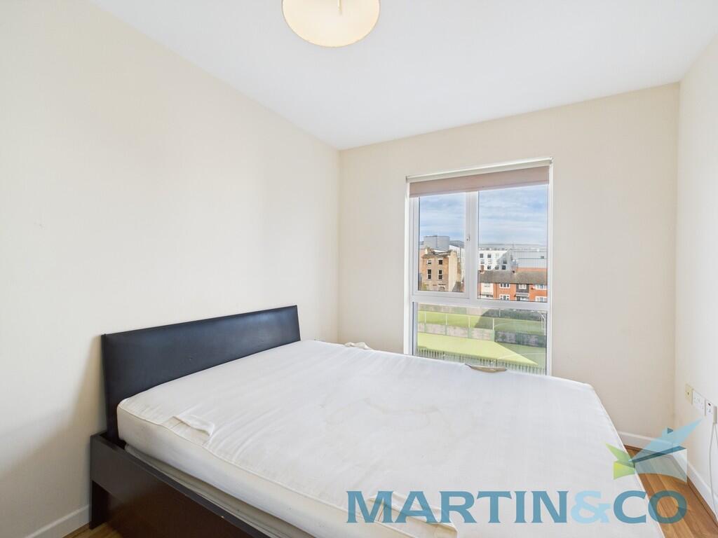 CAM01870G0-PR0158...