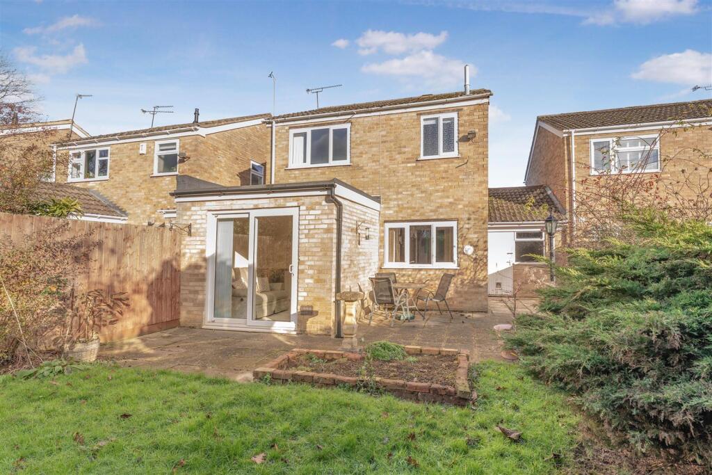 15 Avocet Way, Banbury-17.jpg