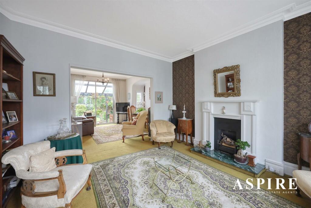 IMG_9877_10 copy.jpg