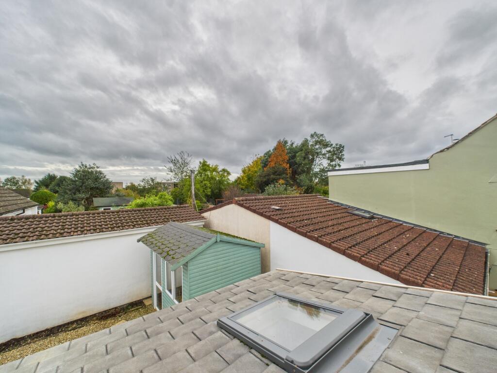 CAM02023G0-PR0181-STILL031