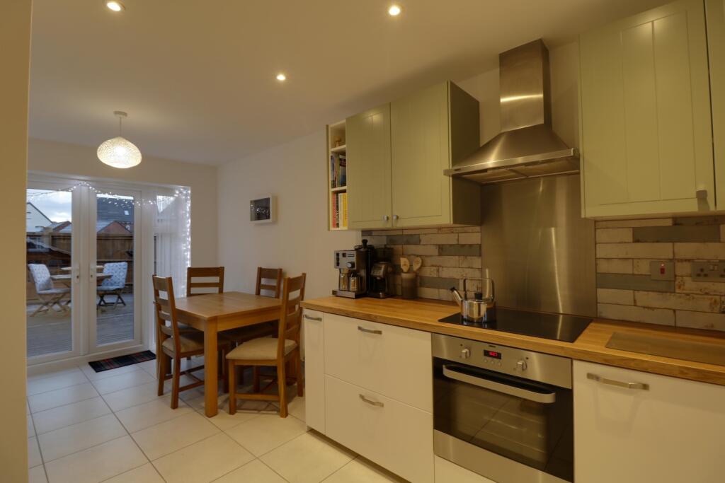 Kitchen b