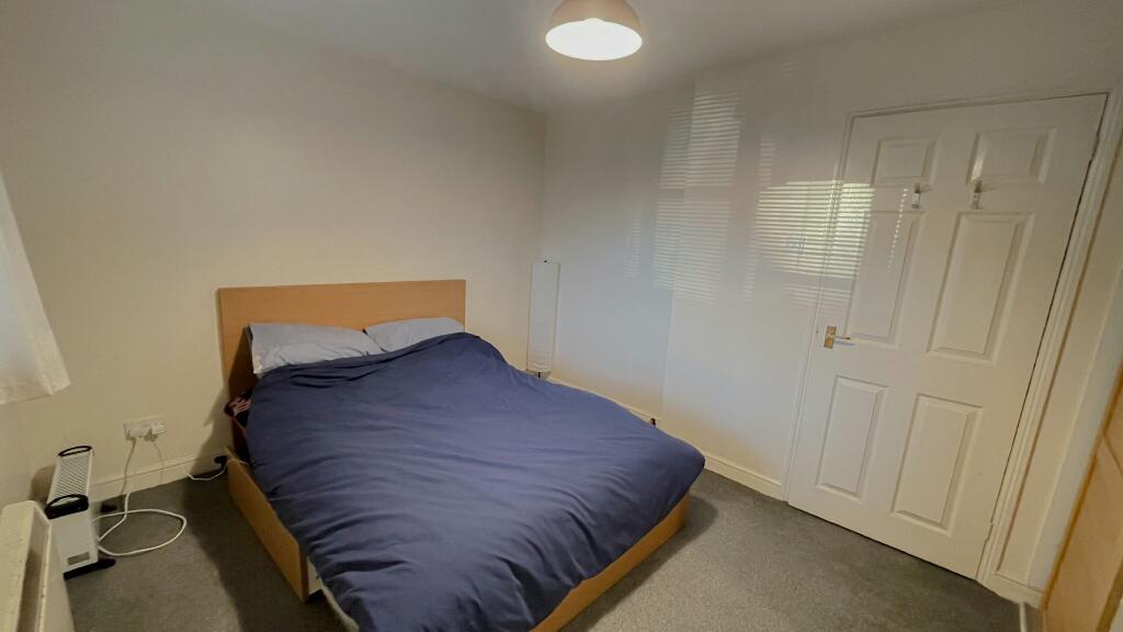 4th Photo of Bedroom 1
