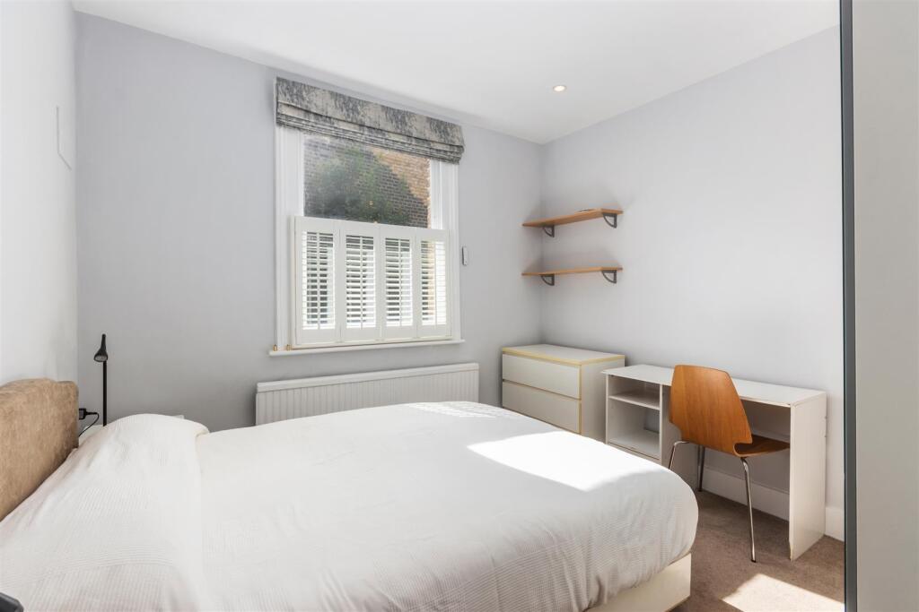 Biscay Road 42 TFF PH5.jpg