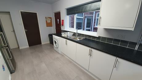 192 Harring - Kitchen2.png