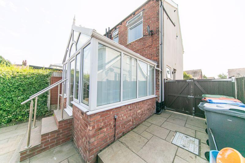 Rear corner elevation