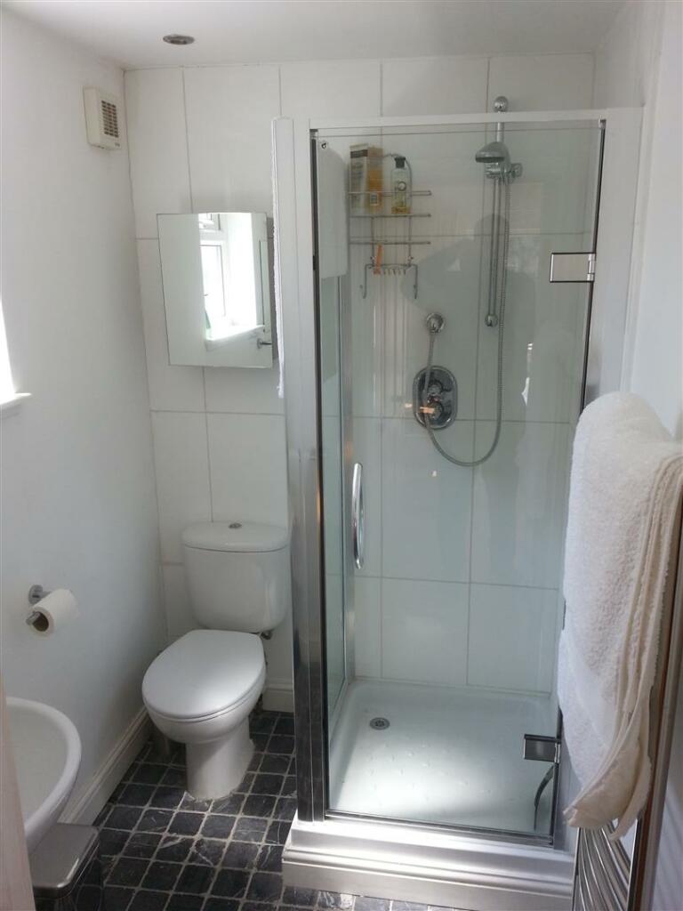 showerroom.jpg