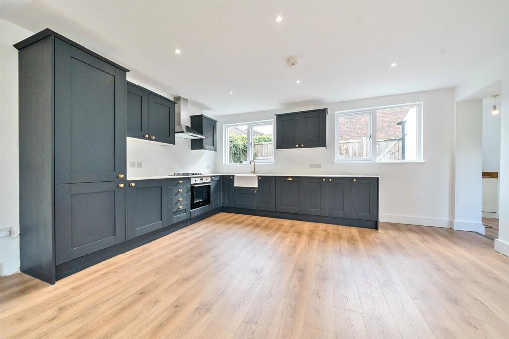 Kitchen/Dining
