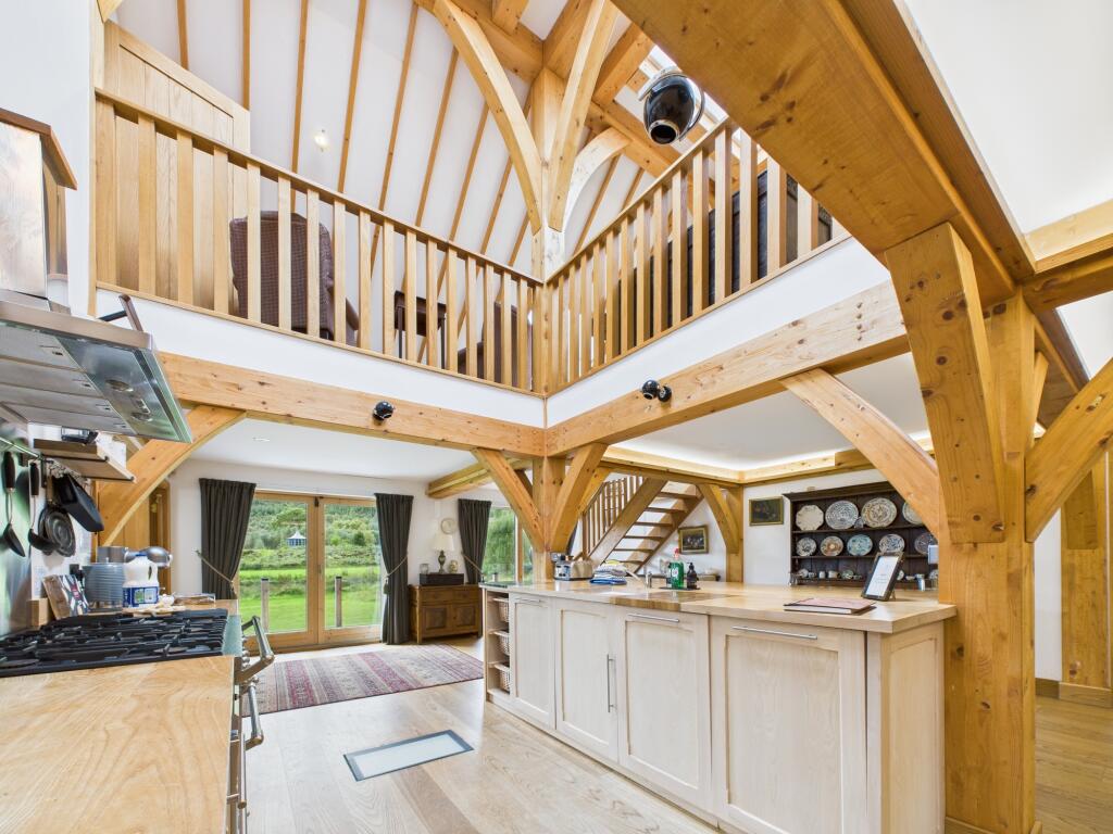 CAM03185G0-PR0119-STILL030