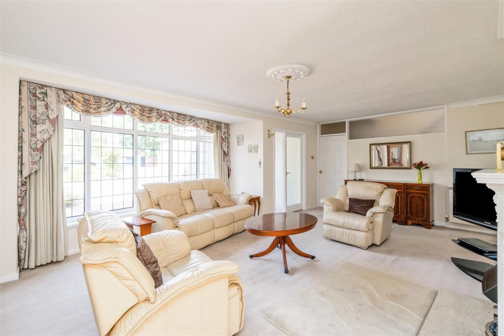 76 Woodlea Drive_15.jpg