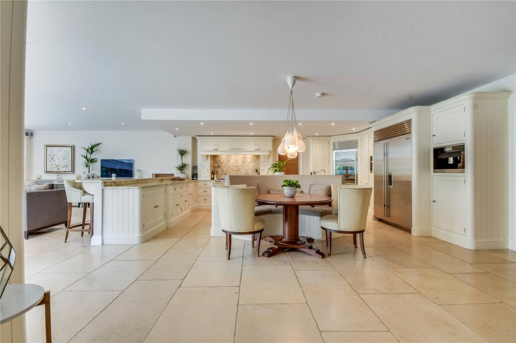 Kitchen/Family Room
