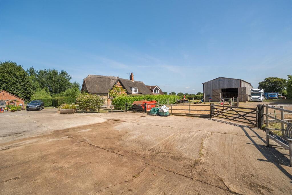 1310331-3-6852aef53c18d-ARW.jpg