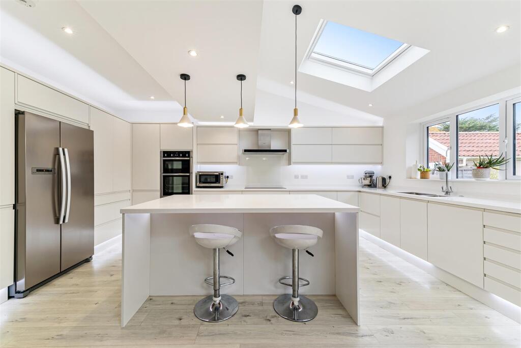 Kitchen/Dining/Family