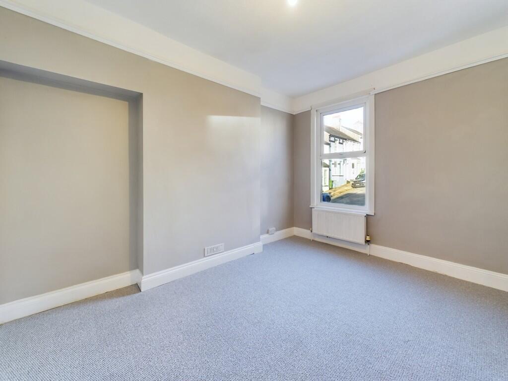 CAM02091G0-PR0135...