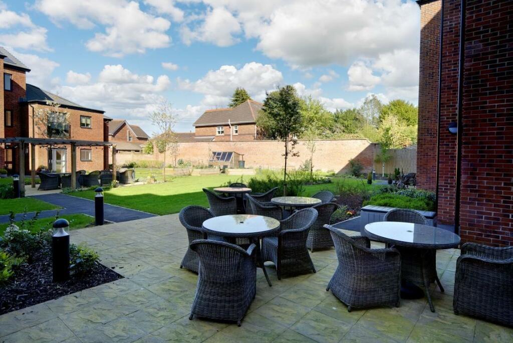 8549062-exterior06 (Medium).JPG