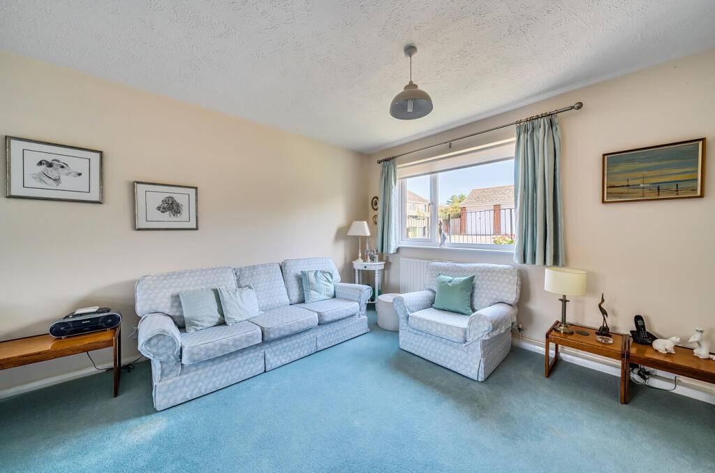 1372851-8-6900d48...