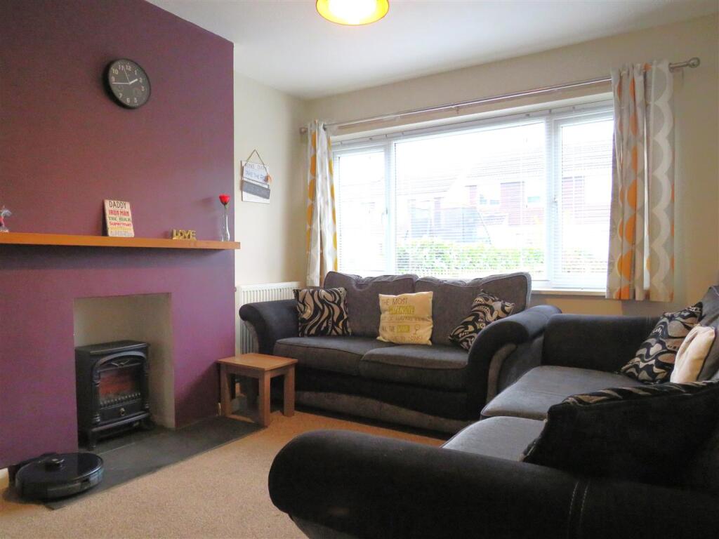 Sitting room.JPG
