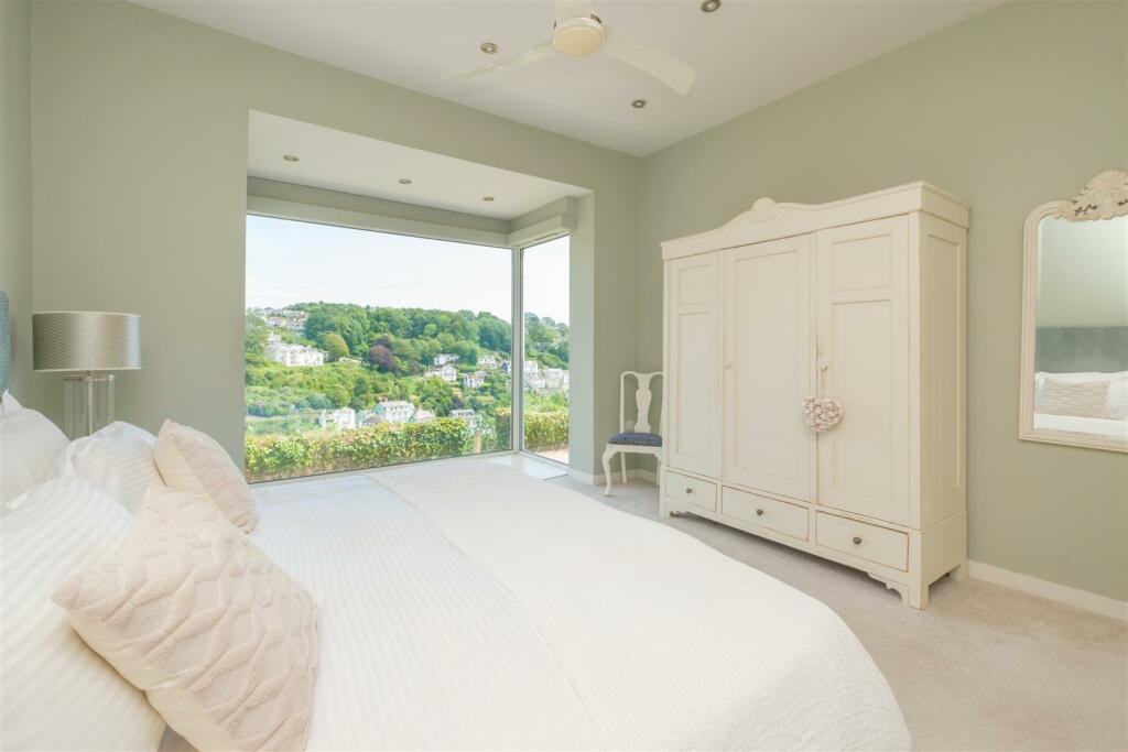 Parry Tranquil Place Looe24.JPG