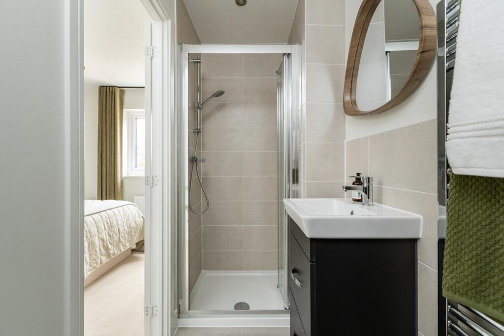 Well sized handy en suite