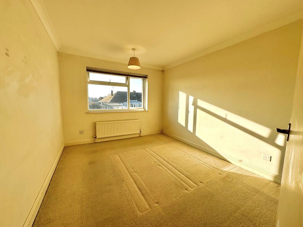 Admirals Walk bed...