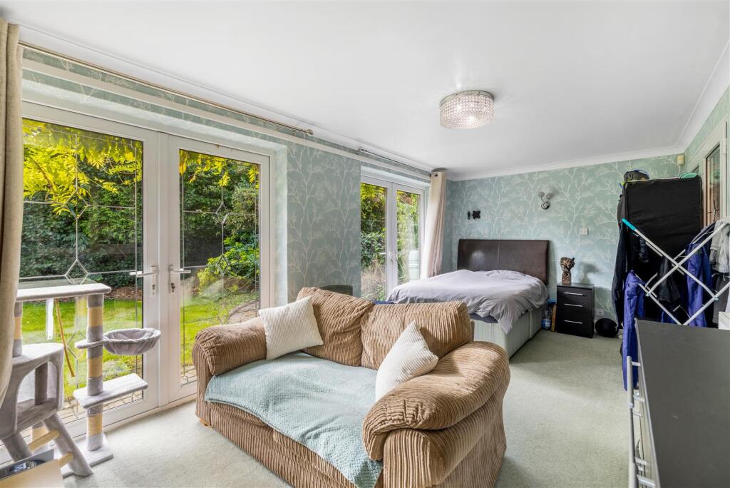 338 Cricklewood (Kirton End)-23.jpg