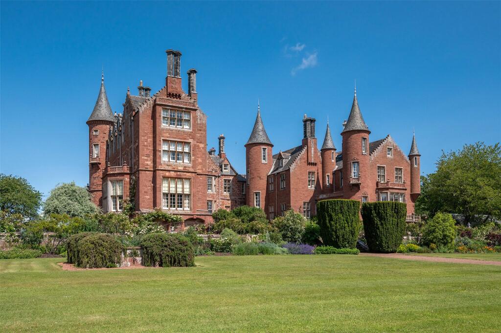 Tyninghame House