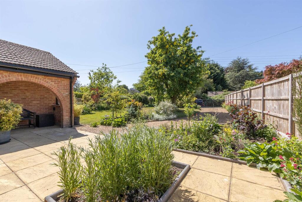 Newts End, 25 Pool Street